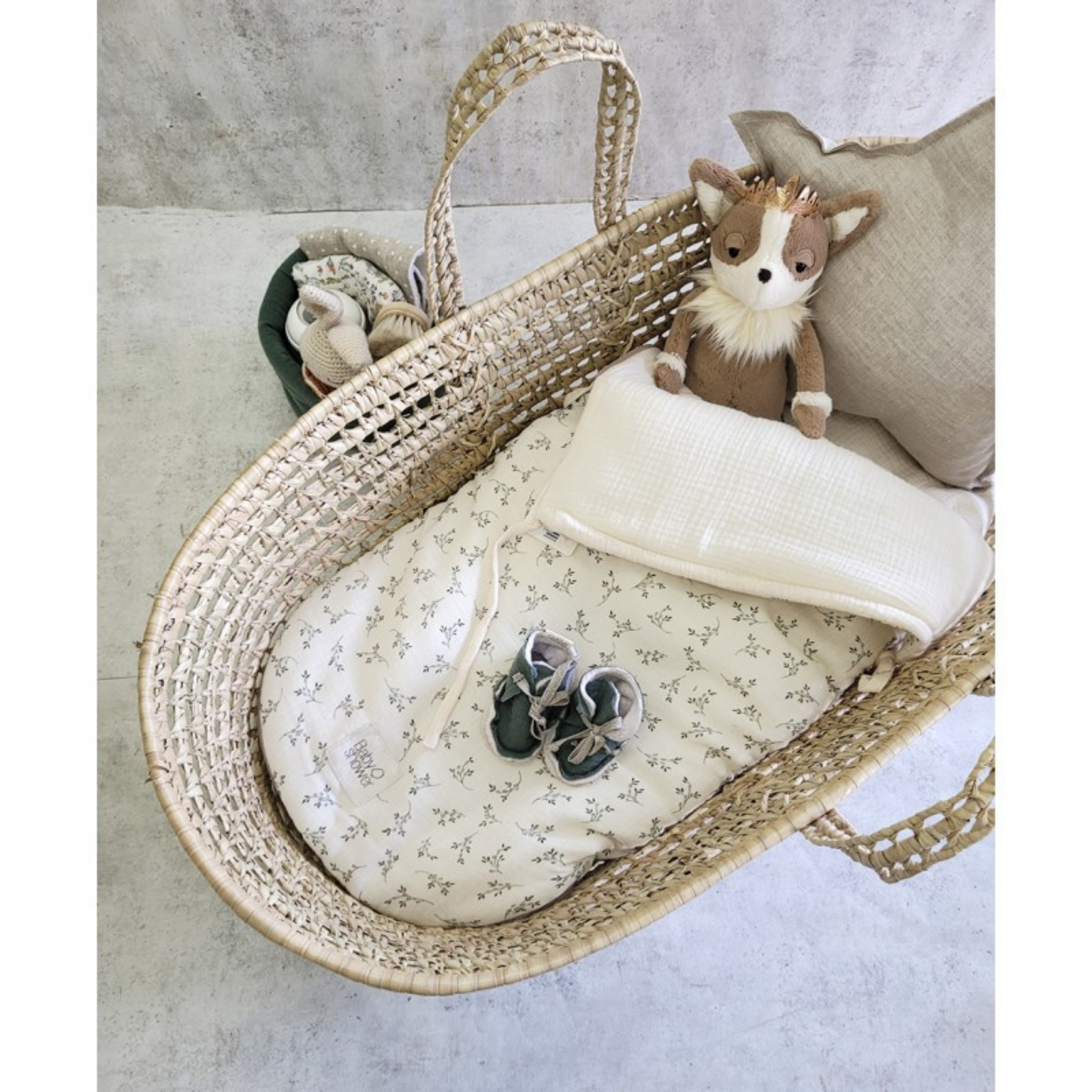 שמיכת חיבוקית משולבת בריפודית מכותנה אורגנית – מעוטרת בעלי זית