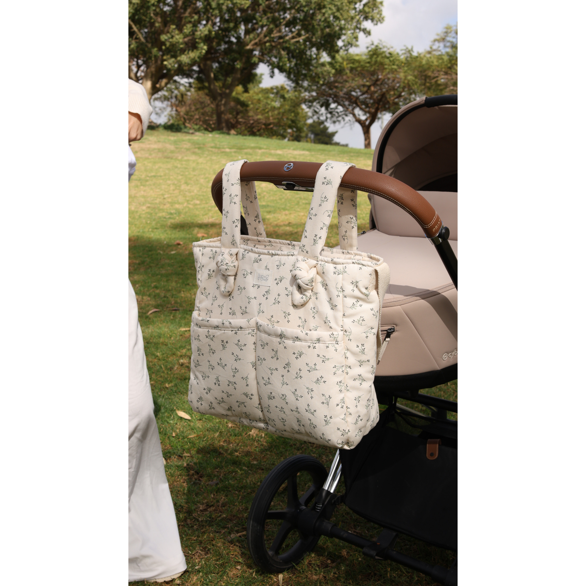 תיק עגלה בגודל בינוני מכותנה אורגנית – מעוטר בעלי זית