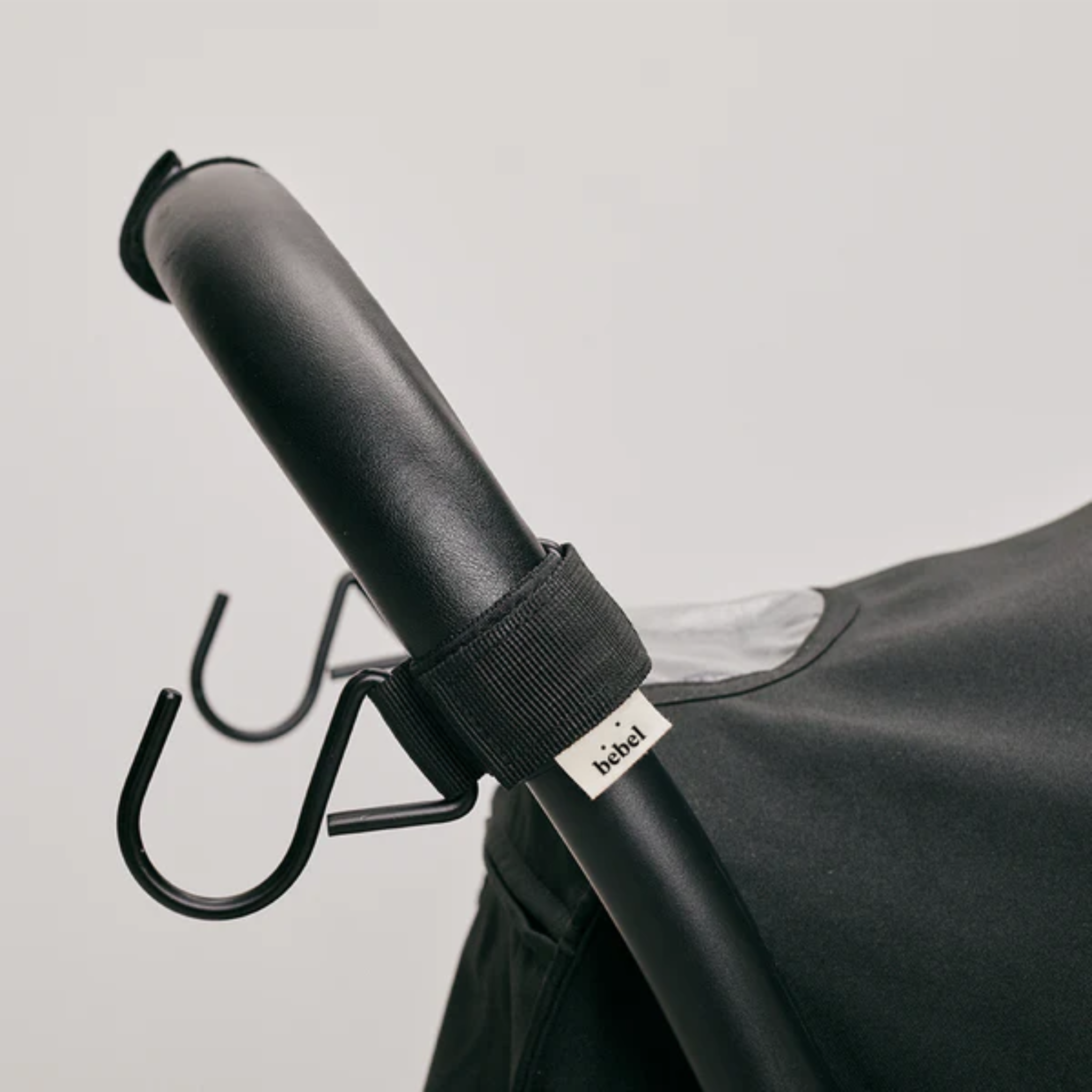 תופסנים אוניברסליים לעגלה - צבע שחור