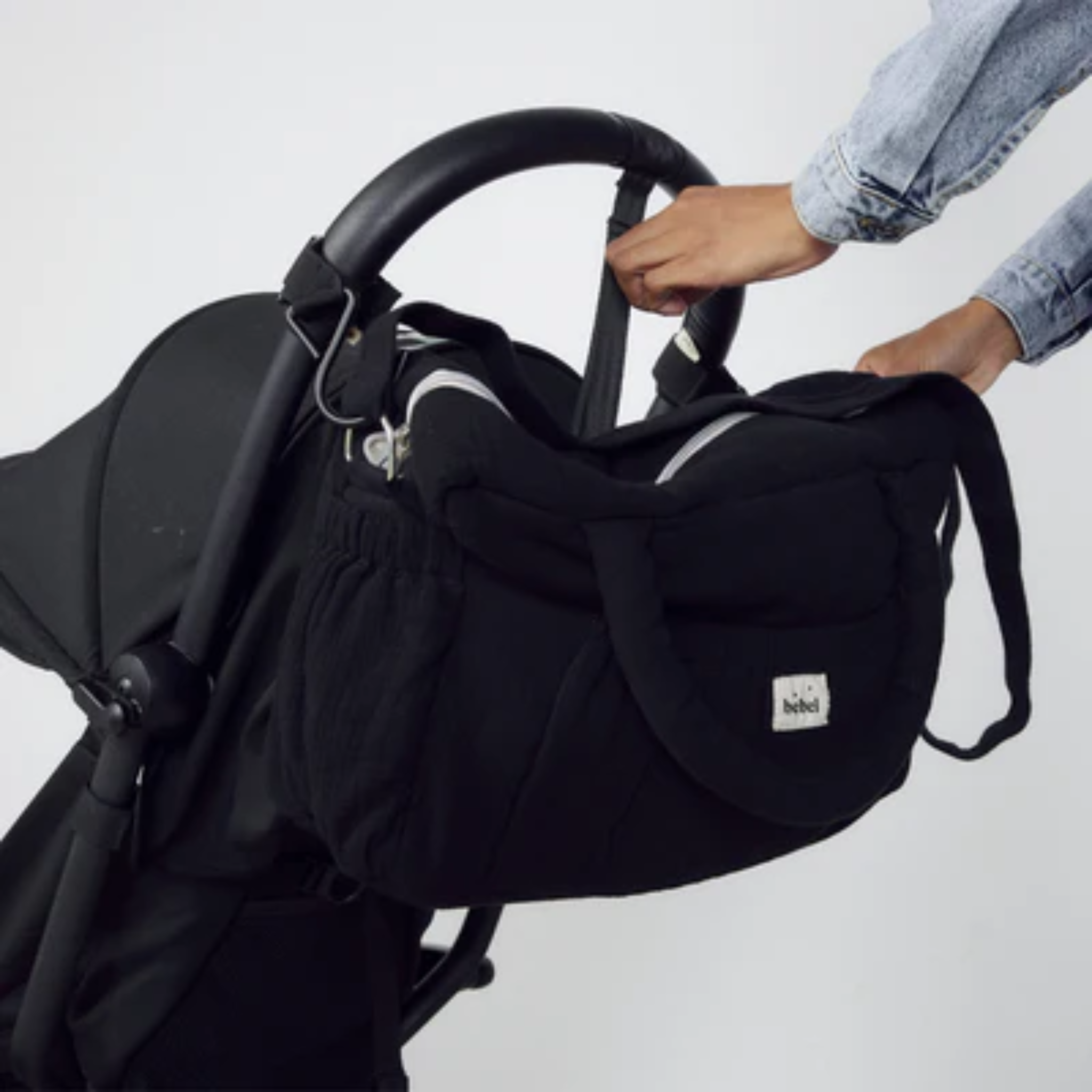 תופסנים אוניברסליים לעגלה - צבע שחור