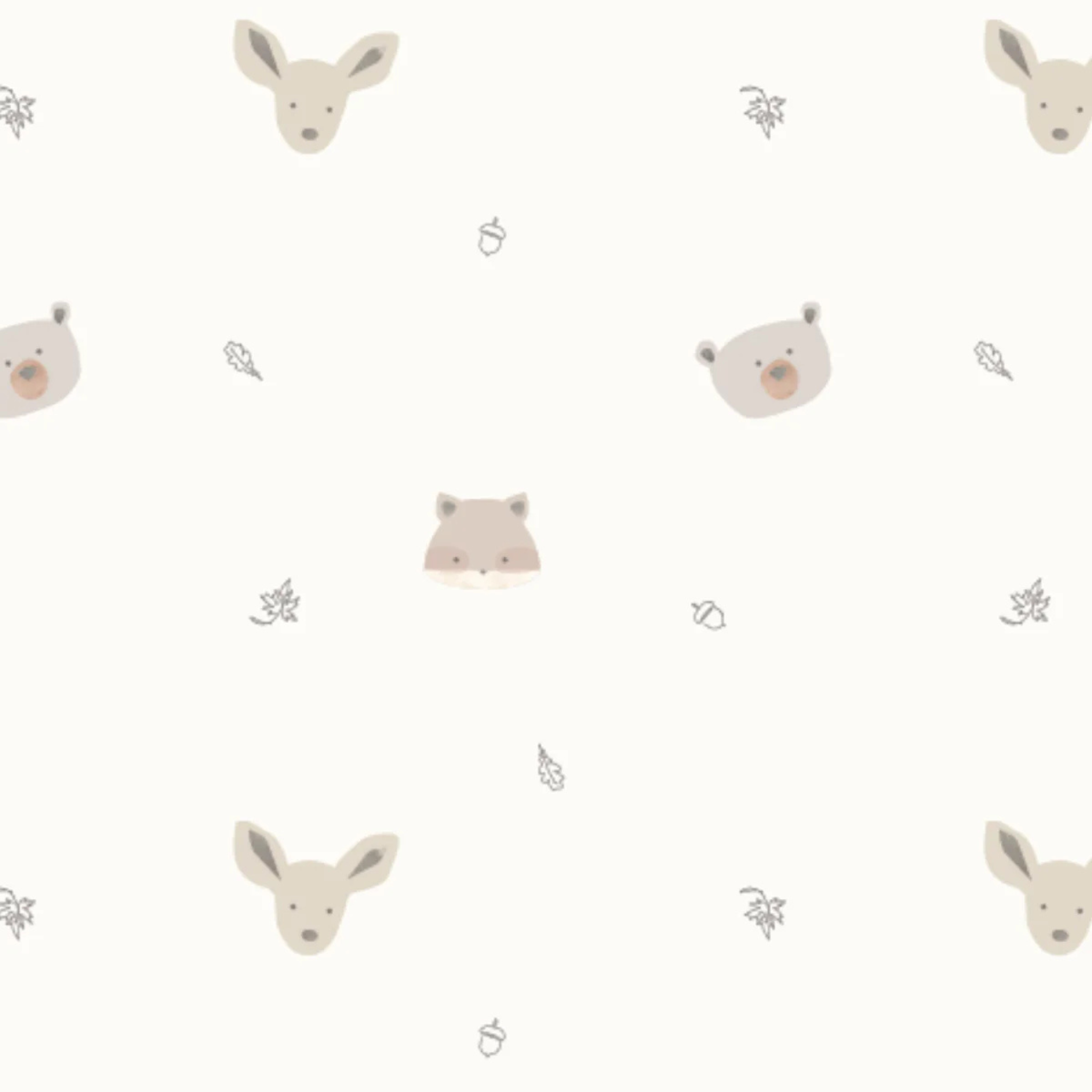 שק שינה גדול מבד במבוק – בצבע לבן ניוד מעוטר בדמויות של חיות