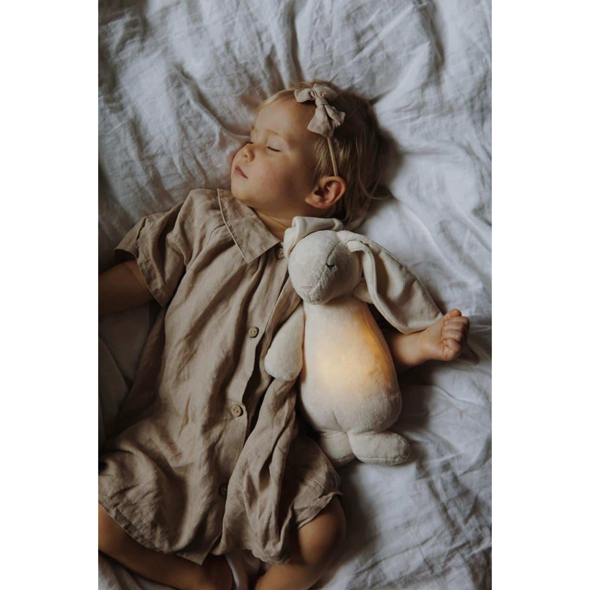 MOONIE SILVER BUNNY4