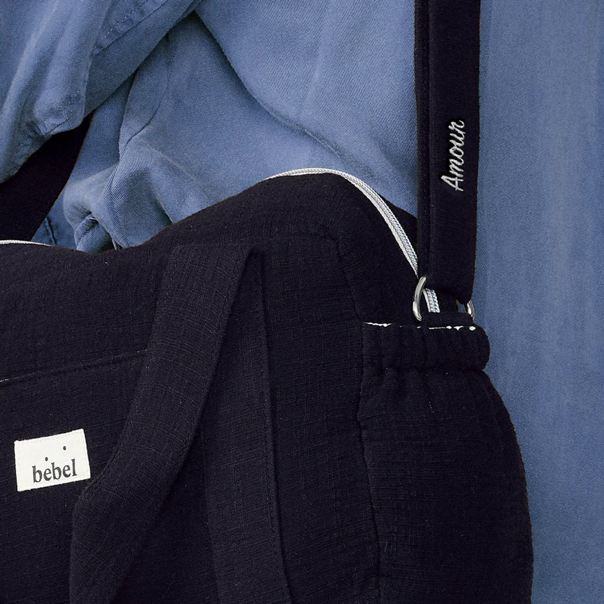 תיק החתלה "Middle" מכותנה אורגנית - בצבע שחור