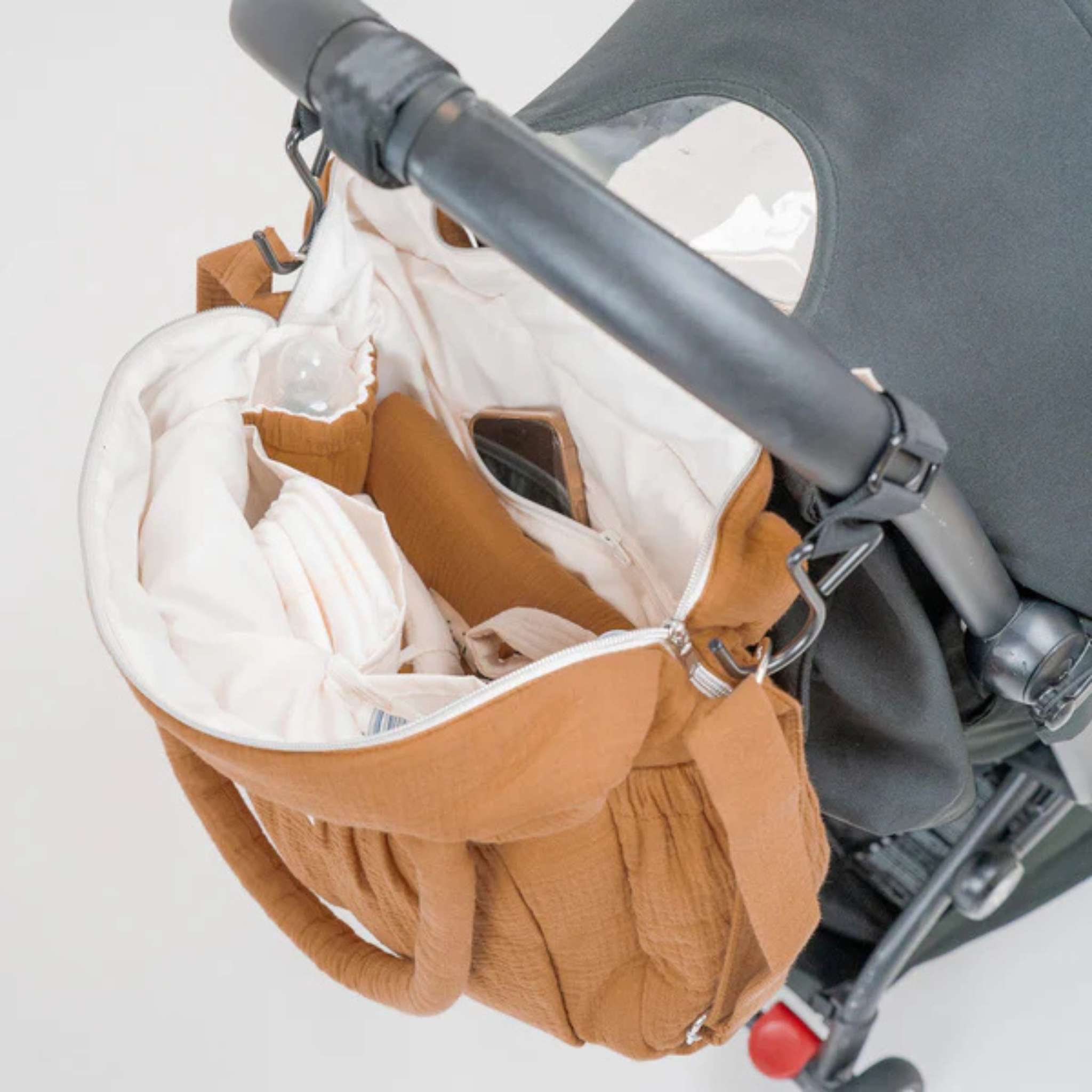 תיק החתלה "Like a candy" מכותנה אורגנית - בצבע ורוד ניוד