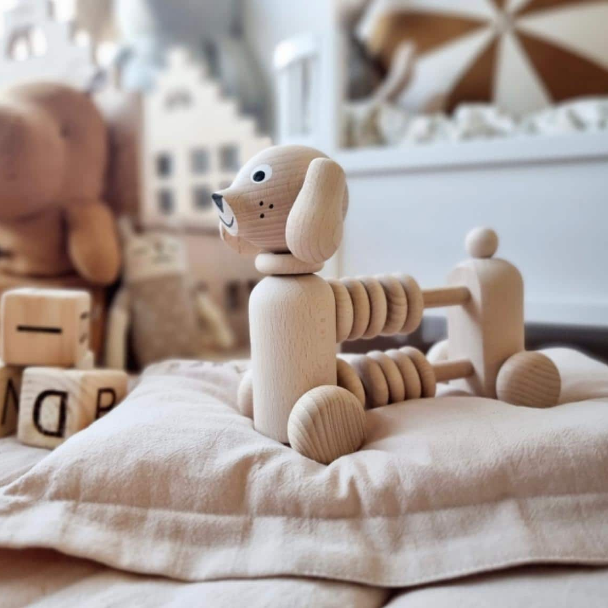 חשבונית כלבלב על גלגלים מעץ מלא