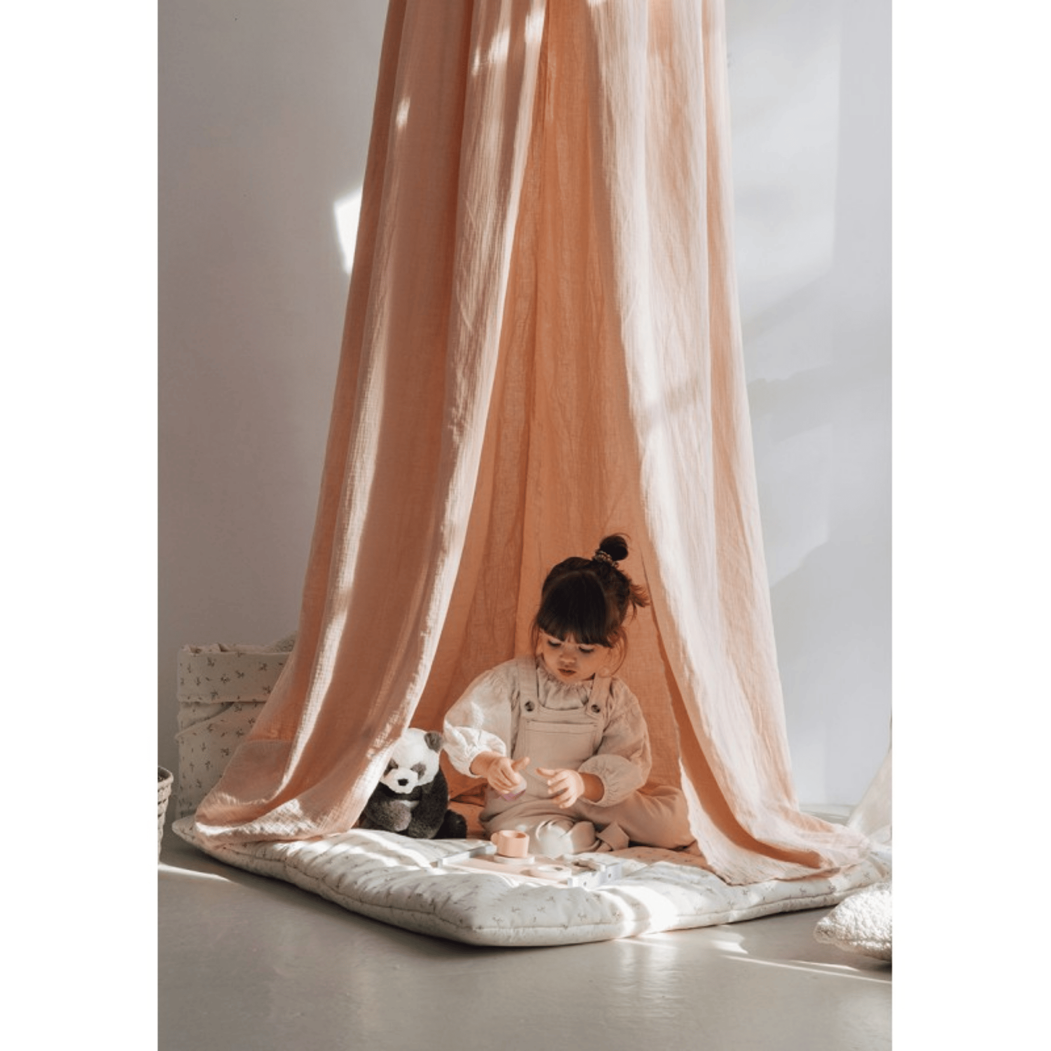 כילה גדולה מכותנה אורגנית - בצבע ורוד ניוד