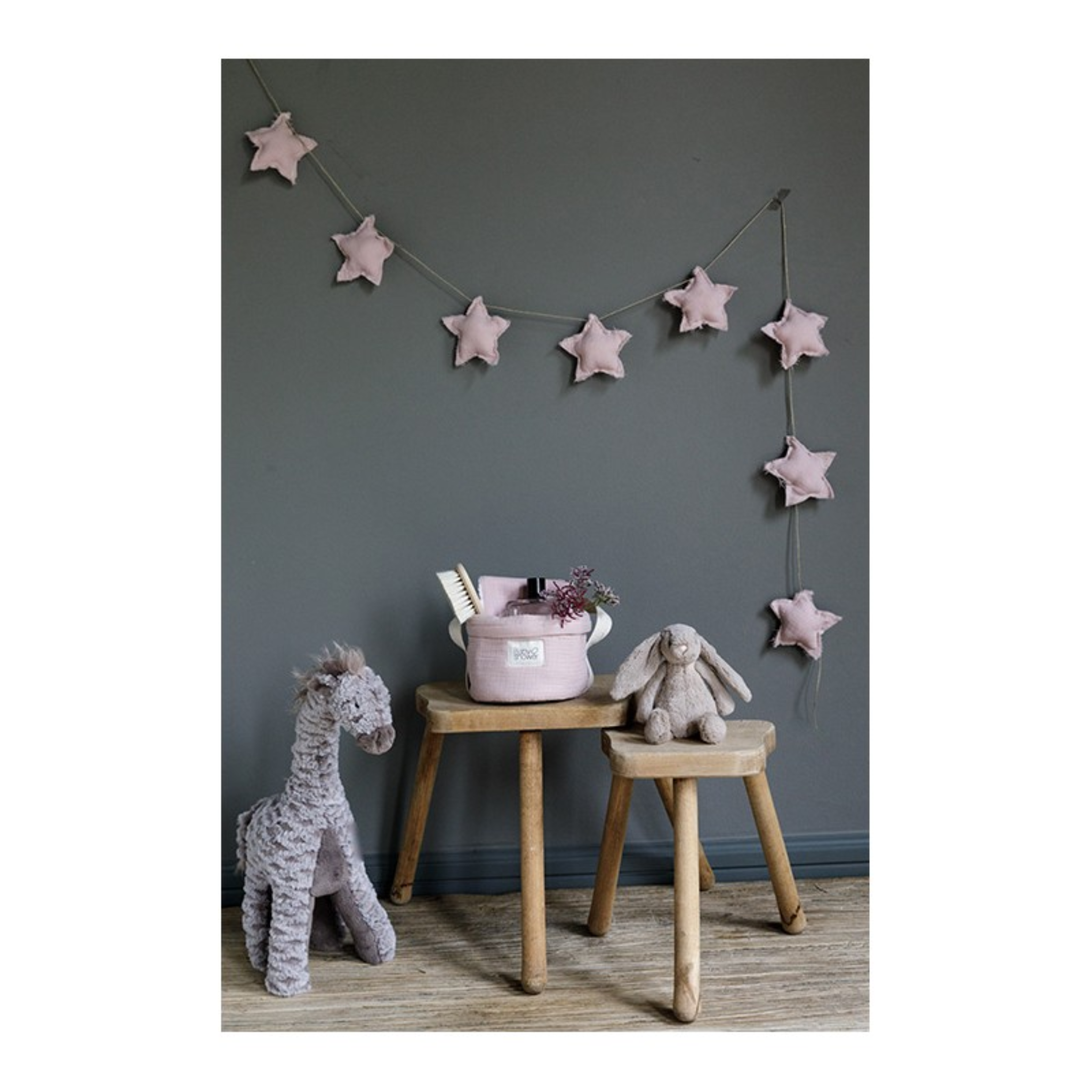 גרילנדת כוכבים - בצבע ורוד ניוד